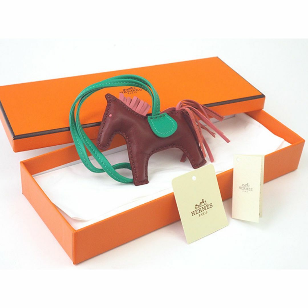 Hermes(エルメス)の◆ミウラ◆エルメス HERMES ロデオ チャーム PM A刻印 ルージュアッシュ/ローズアザレ/ミント【中古】 レディースのアクセサリー(チャーム)の商品写真