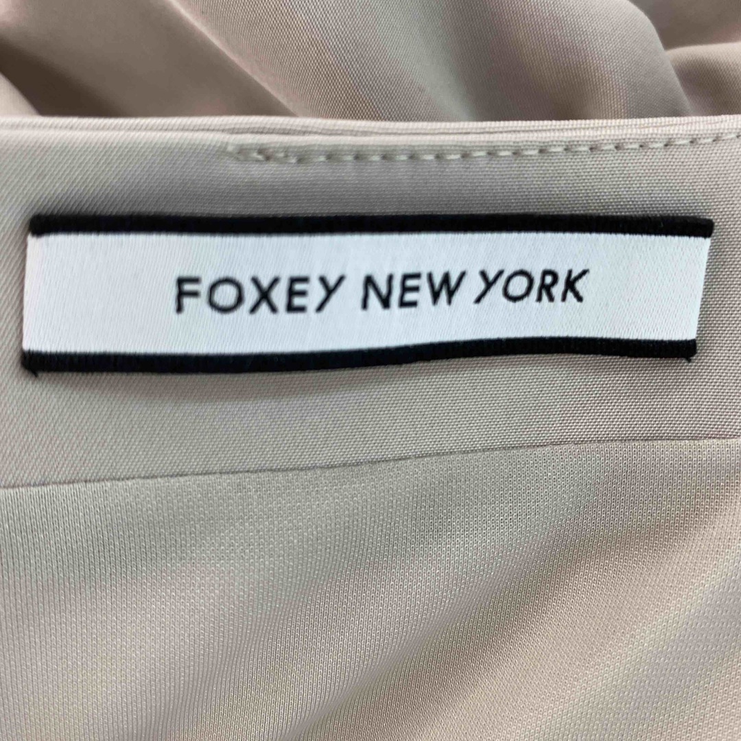 FOXEY NEW YORK(フォクシーニューヨーク)のFOXEY NEWYORK フォクシーニューヨーク レディース ひざ丈スカート　裏地　台形　ベージュ レディースのスカート(ひざ丈スカート)の商品写真