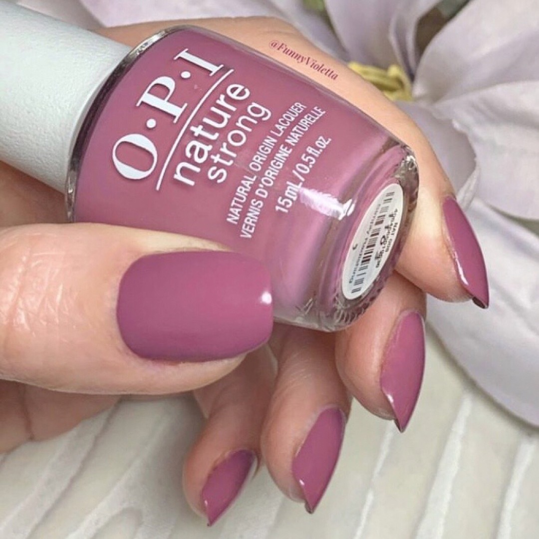 OPI(オーピーアイ)のOPI Nature Strong 5本セットヴィーガン処方 複数割&おまけポリ コスメ/美容のネイル(マニキュア)の商品写真