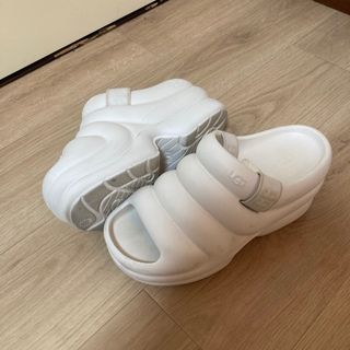 アグ(UGG)の専用(サンダル)