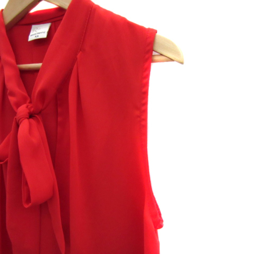 RINASCIMENTO(リナシメント)のリナシメント ブラウス シャツ スリットネック 無地 リボン XS 赤 レッド レディースのトップス(シャツ/ブラウス(半袖/袖なし))の商品写真
