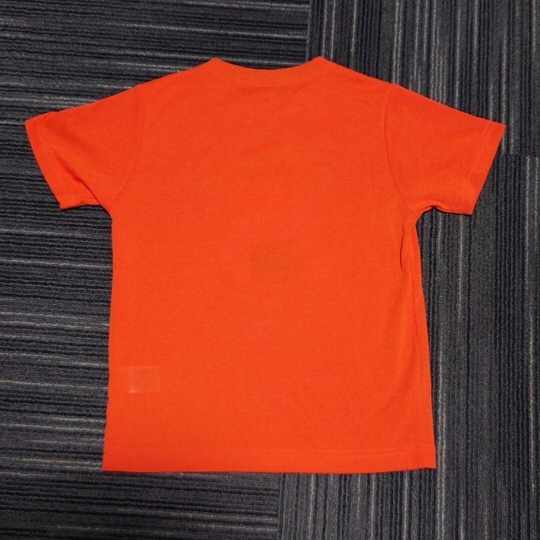 mont bell(モンベル)の120cm　おにぎり山　モンベル　mont-bell　半袖Tシャツ おむすび　赤 キッズ/ベビー/マタニティのキッズ服男の子用(90cm~)(Tシャツ/カットソー)の商品写真