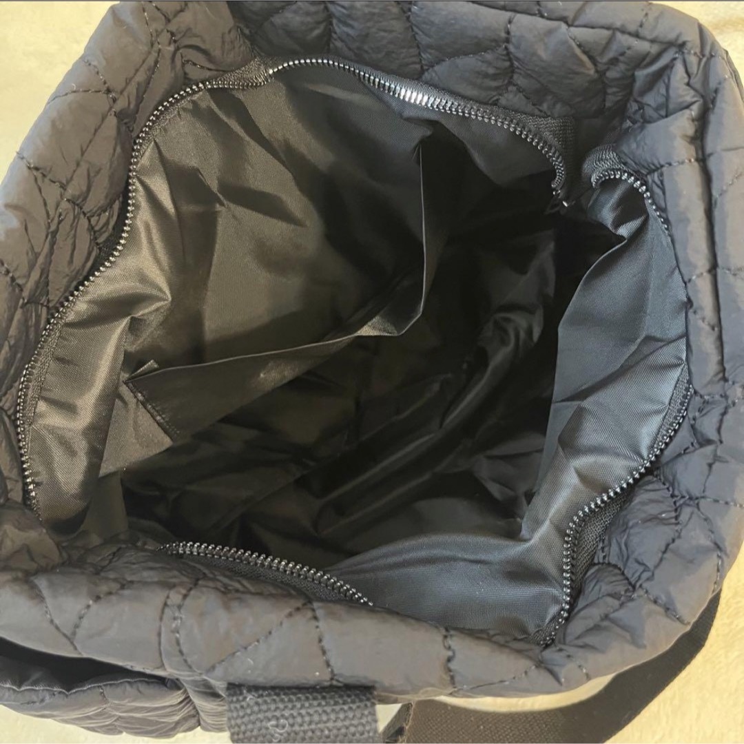 リーフ柄 トートバッグ ハンドバッグ マザーズバッグ ポケット ファスナー 黒 レディースのバッグ(トートバッグ)の商品写真