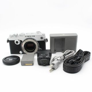 オリンパス(OLYMPUS)の★極上品★OLYMPUS PEN-F シルバー ボディ ショット数4604回(ミラーレス一眼)