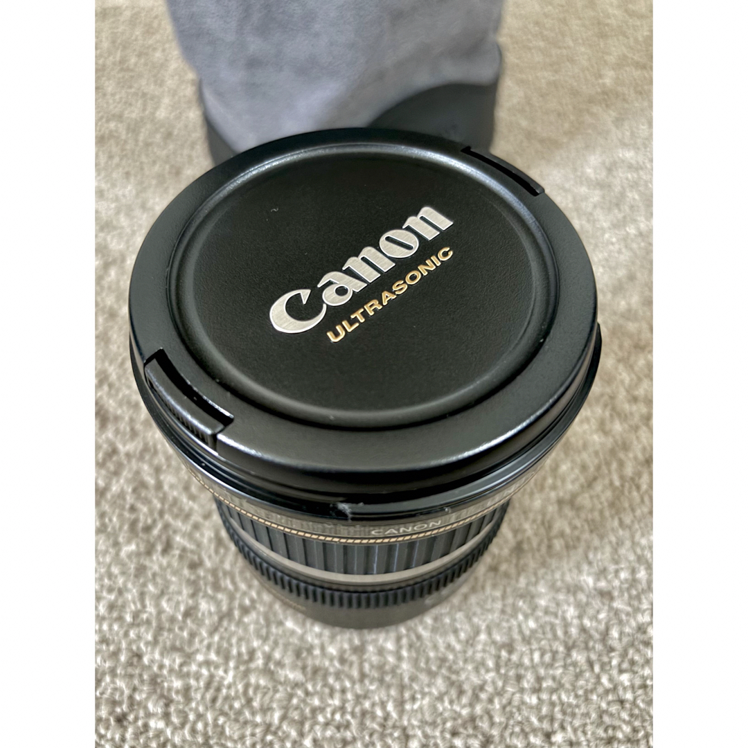 Canon(キヤノン)のフード付き Canon EF-S10-22mm F3.5-4.5 USM スマホ/家電/カメラのカメラ(その他)の商品写真