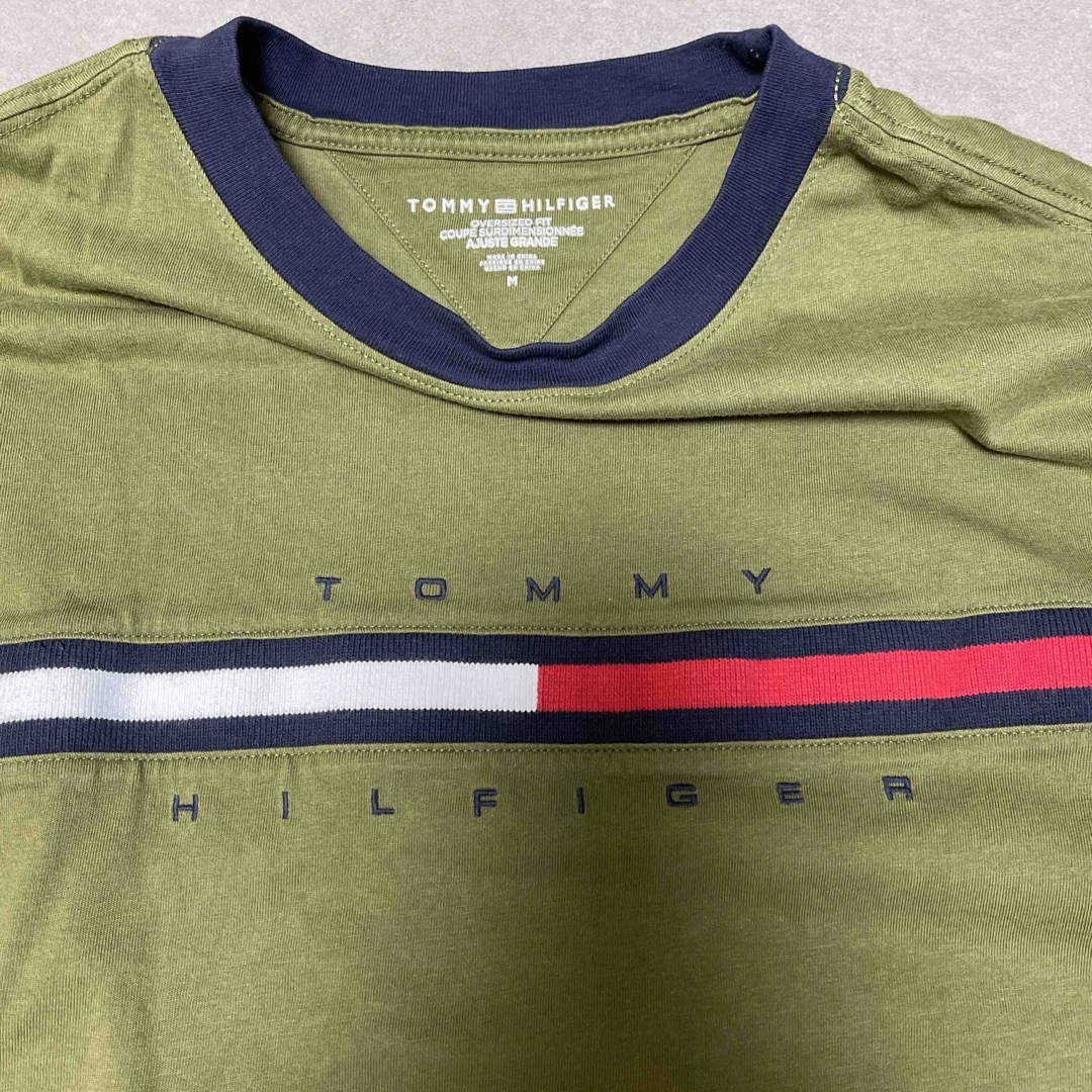 TOMMY HILFIGER(トミーヒルフィガー)のトミーカーキ半袖シャツ(M) メンズのトップス(Tシャツ/カットソー(半袖/袖なし))の商品写真