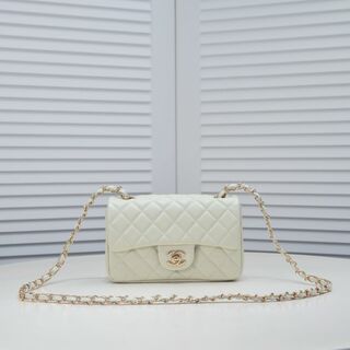 シャネル(CHANEL)のCHANEL シャネル ショルダーバッグ(ロングワンピース/マキシワンピース)