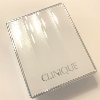 CLINIQUE - 美品♡CLINIQUEパウダリーファンデ！残量多