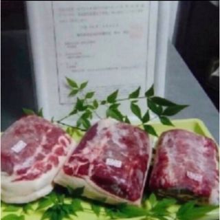 天然猪肉⭐︎１㎏ブロック(肉)