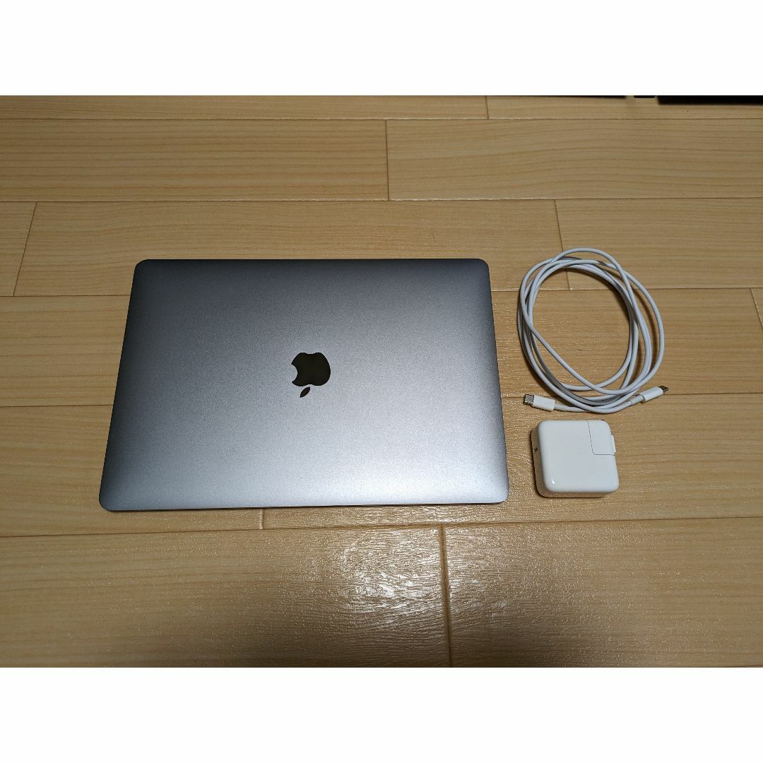 Apple(アップル)のApple MacBook Air 13インチ 2020 Core i5 スマホ/家電/カメラのPC/タブレット(ノートPC)の商品写真