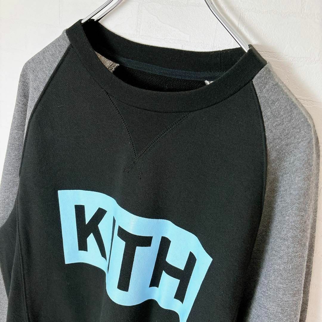 KITH(キス)の【美品】KIHT スウェット ラグラン ボックスロゴ Vガゼット ブラック メンズのトップス(スウェット)の商品写真