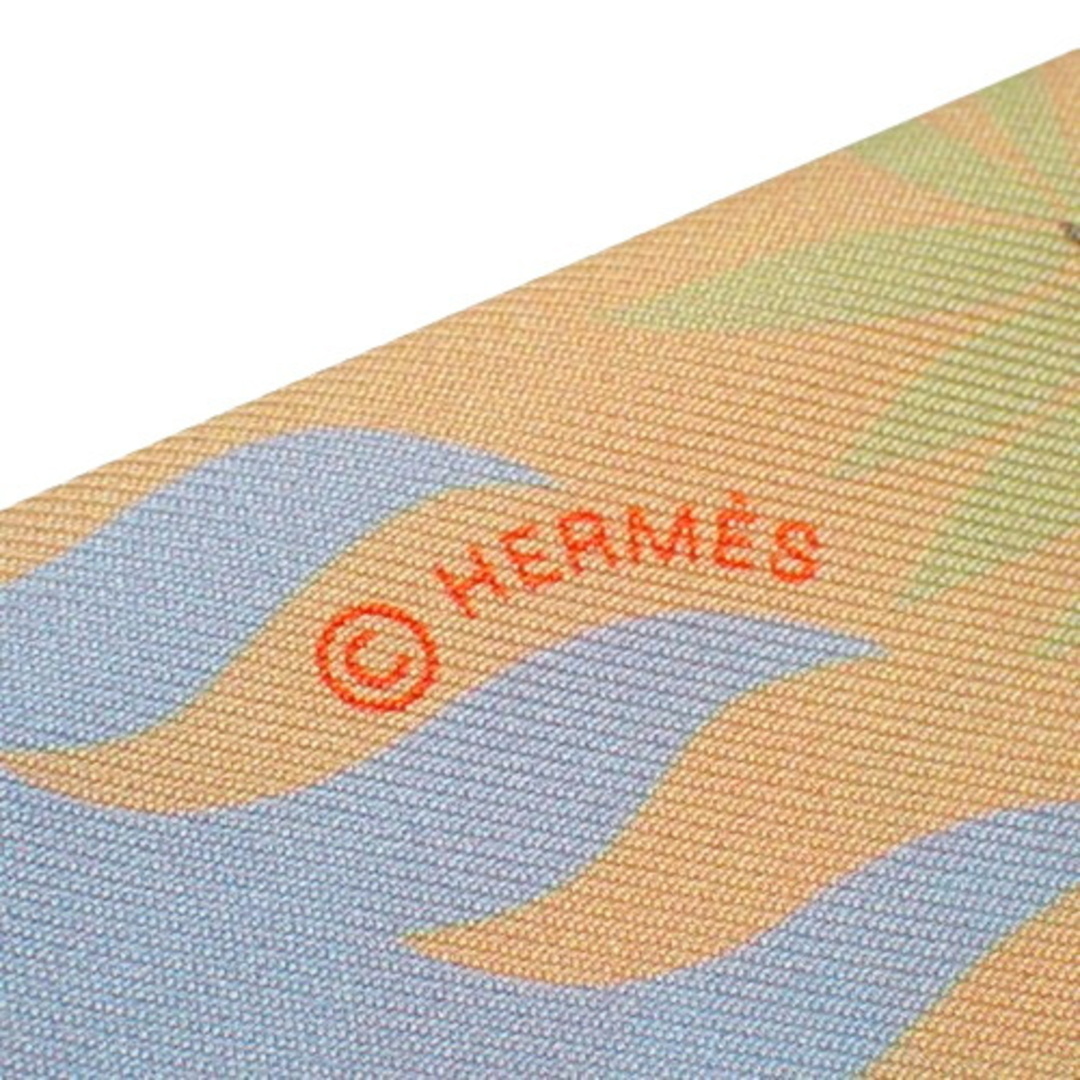 Hermes(エルメス)のHERMES(エルメス) Sous le Charme d Orphee オルフェウスの魅力に誘われて ツイリー シエル/ベージュローズ/ヴァーミリオン ベージュ ブルー青 シルク スカーフ アパレル ファッション小物 バッグ小物 レディース 40802095538【アラモード】 レディースのファッション小物(バンダナ/スカーフ)の商品写真