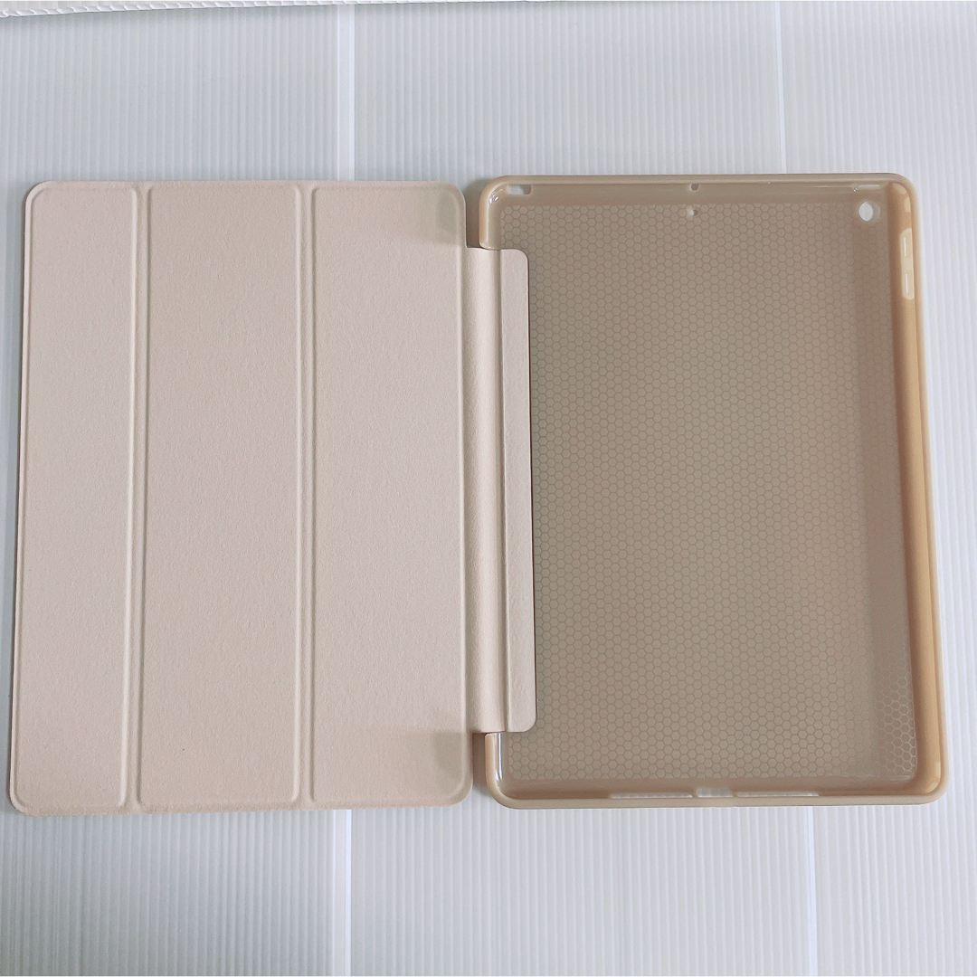 iPad 9.7 2018ケース 超薄型 超軽量 TPU ソフトスマートカバー  スマホ/家電/カメラのPC/タブレット(タブレット)の商品写真