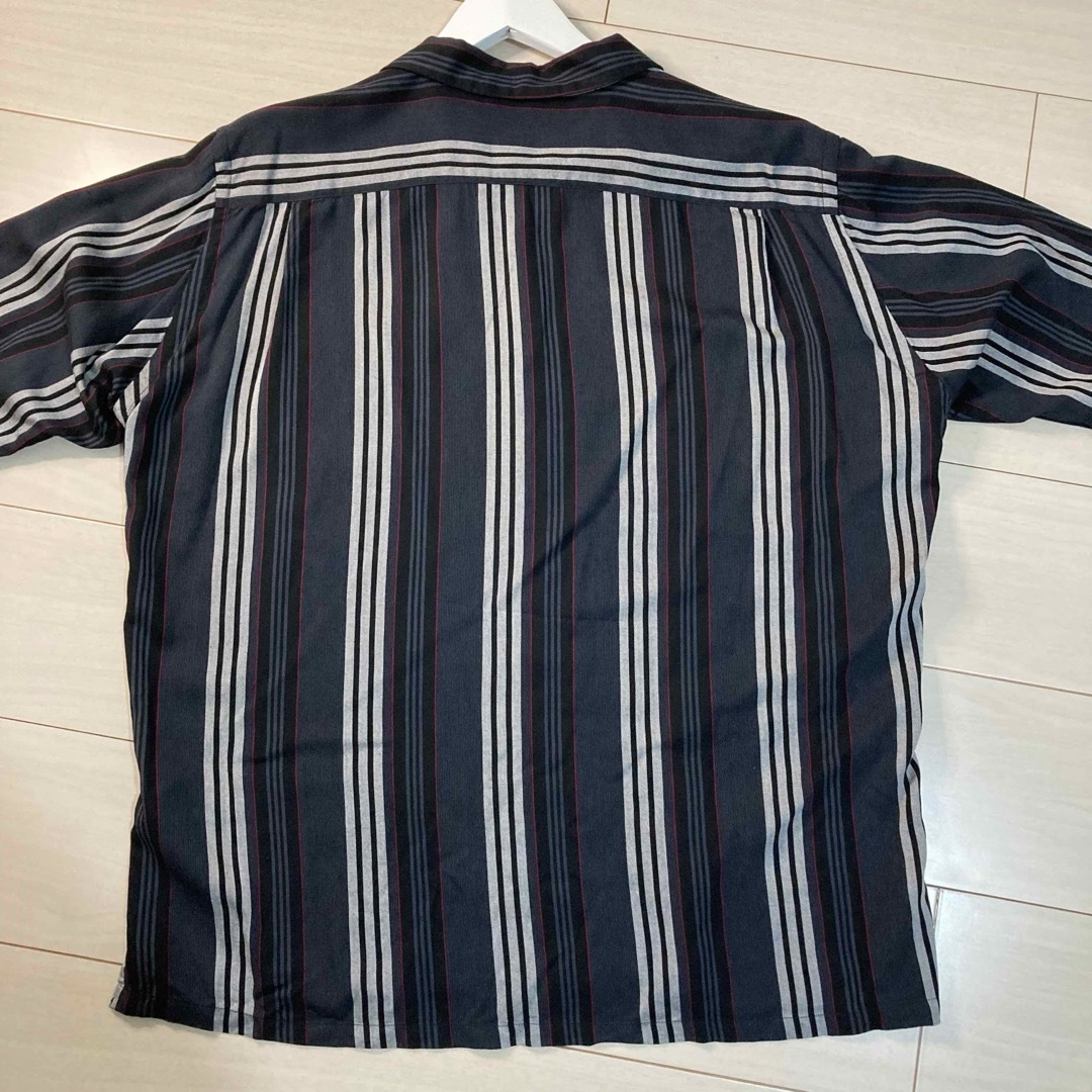 GIANNETTO(ジャンネット)のジャンネット シャツ レーヨン 黒 ストライプ イタリア製 ビジネス ドレス メンズのトップス(シャツ)の商品写真
