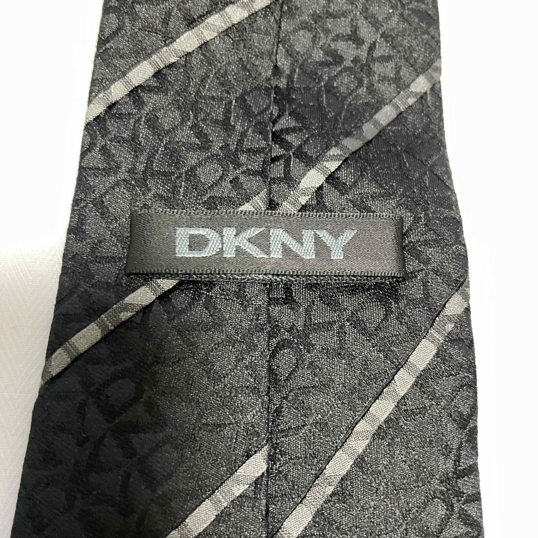 DKNY(ダナキャランニューヨーク)のDKNYネクタイ メンズのファッション小物(ネクタイ)の商品写真