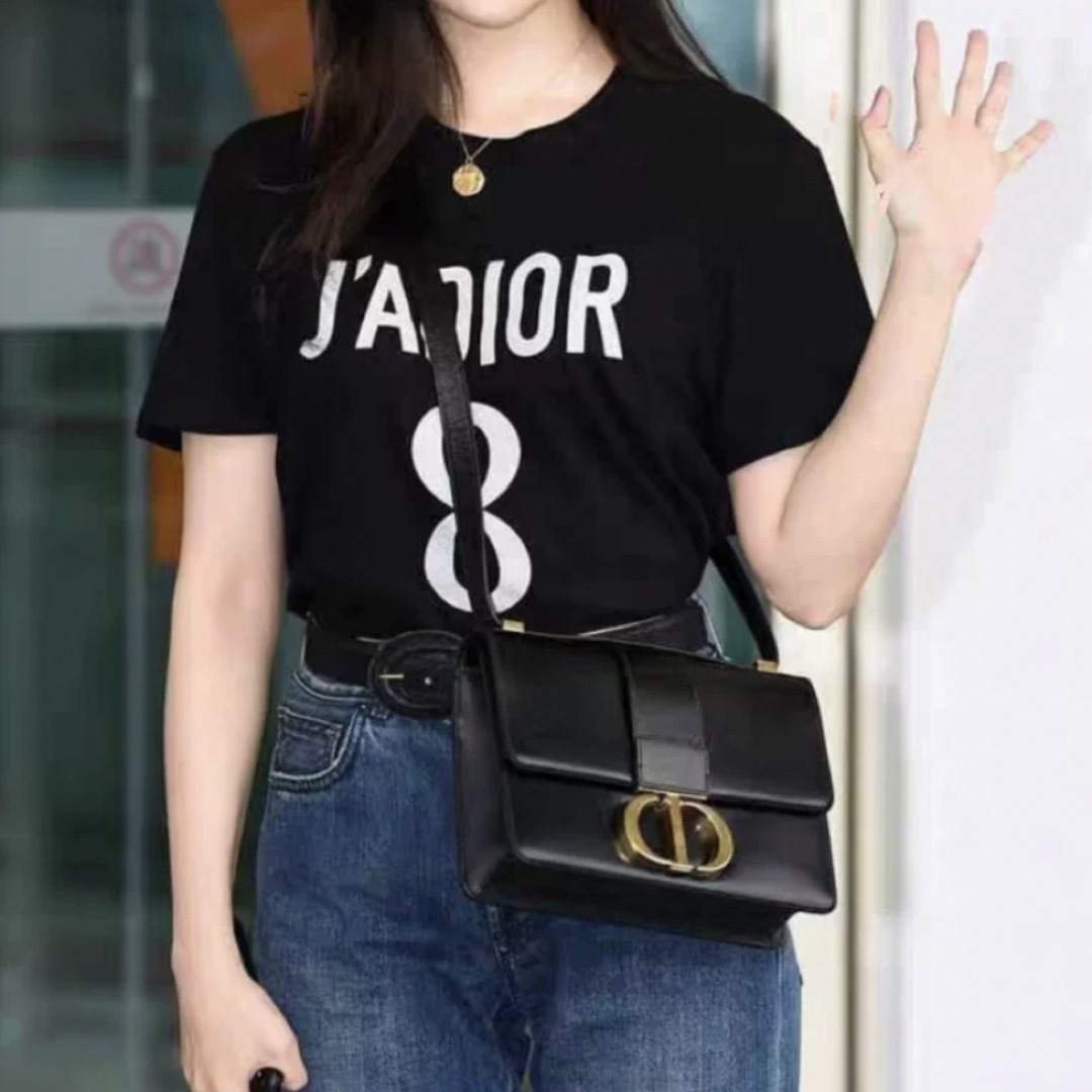 Christian Dior(クリスチャンディオール)のディオール　Tシャツ　ブラック　ロゴ　8 dior レディースのトップス(Tシャツ(半袖/袖なし))の商品写真