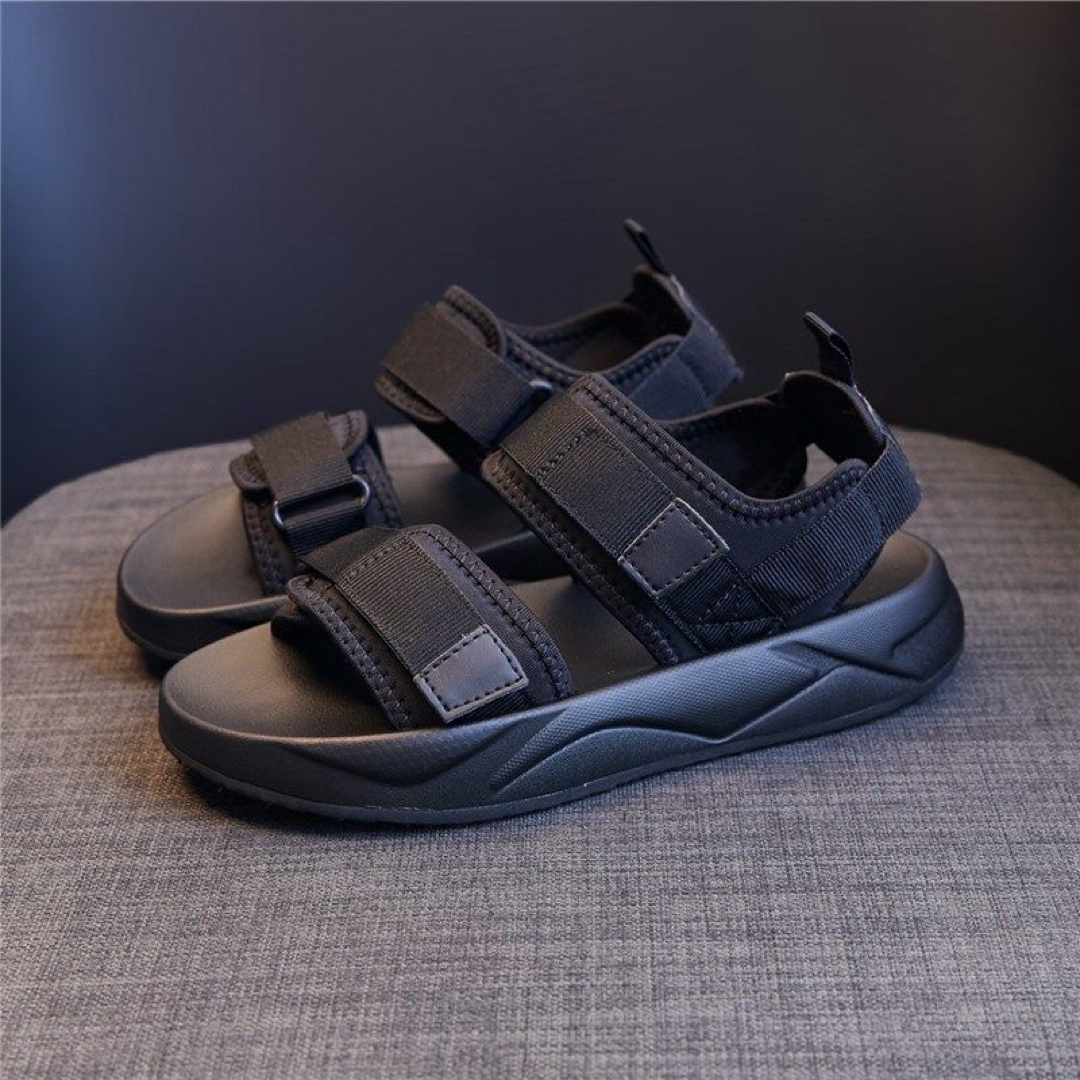 24cm ブラック スポーツサンダル　厚底　クッション　レディース　サンダル レディースの靴/シューズ(サンダル)の商品写真