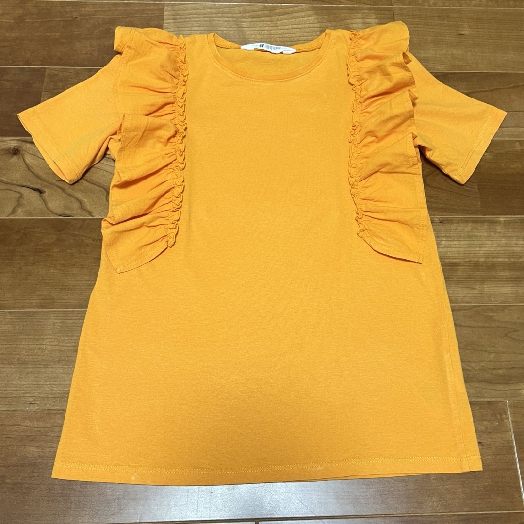 H&M(エイチアンドエム)のH&M  Tシャツ　140cm キッズ/ベビー/マタニティのキッズ服女の子用(90cm~)(Tシャツ/カットソー)の商品写真