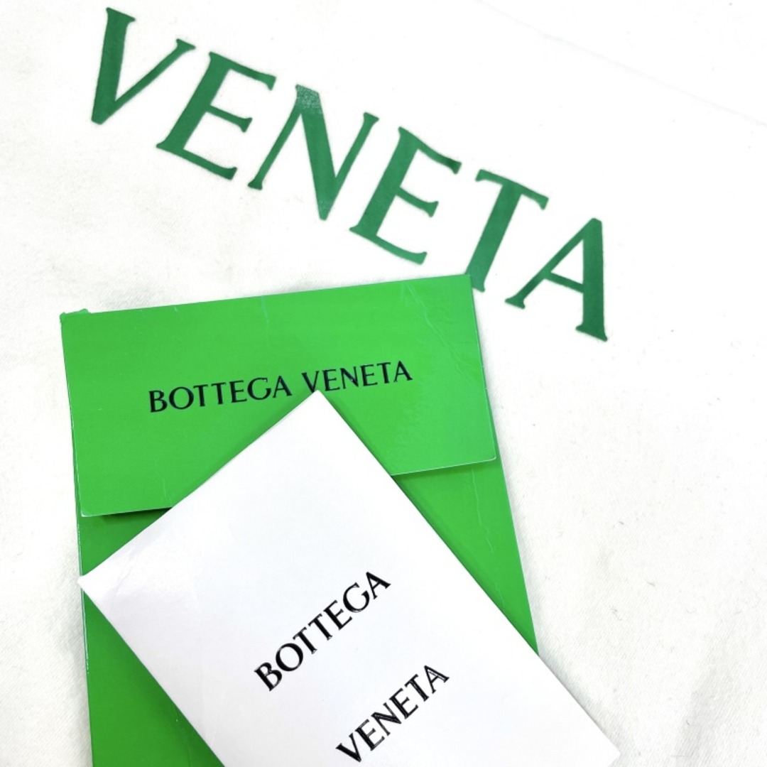 Bottega Veneta(ボッテガヴェネタ)のボッテガヴェネタ BOTTEGAVENETA ミニ ザ・ポーチ ミニザポーチ ミニポーチ バッグ ショルダーバッグ レザー ライムグリーン 緑 ゴールド金具 レディースのバッグ(ショルダーバッグ)の商品写真