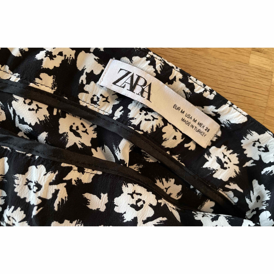 ZARA(ザラ)の☆ZARA ザラ フローラルプリントスカート ロングスカート レディースのスカート(ロングスカート)の商品写真