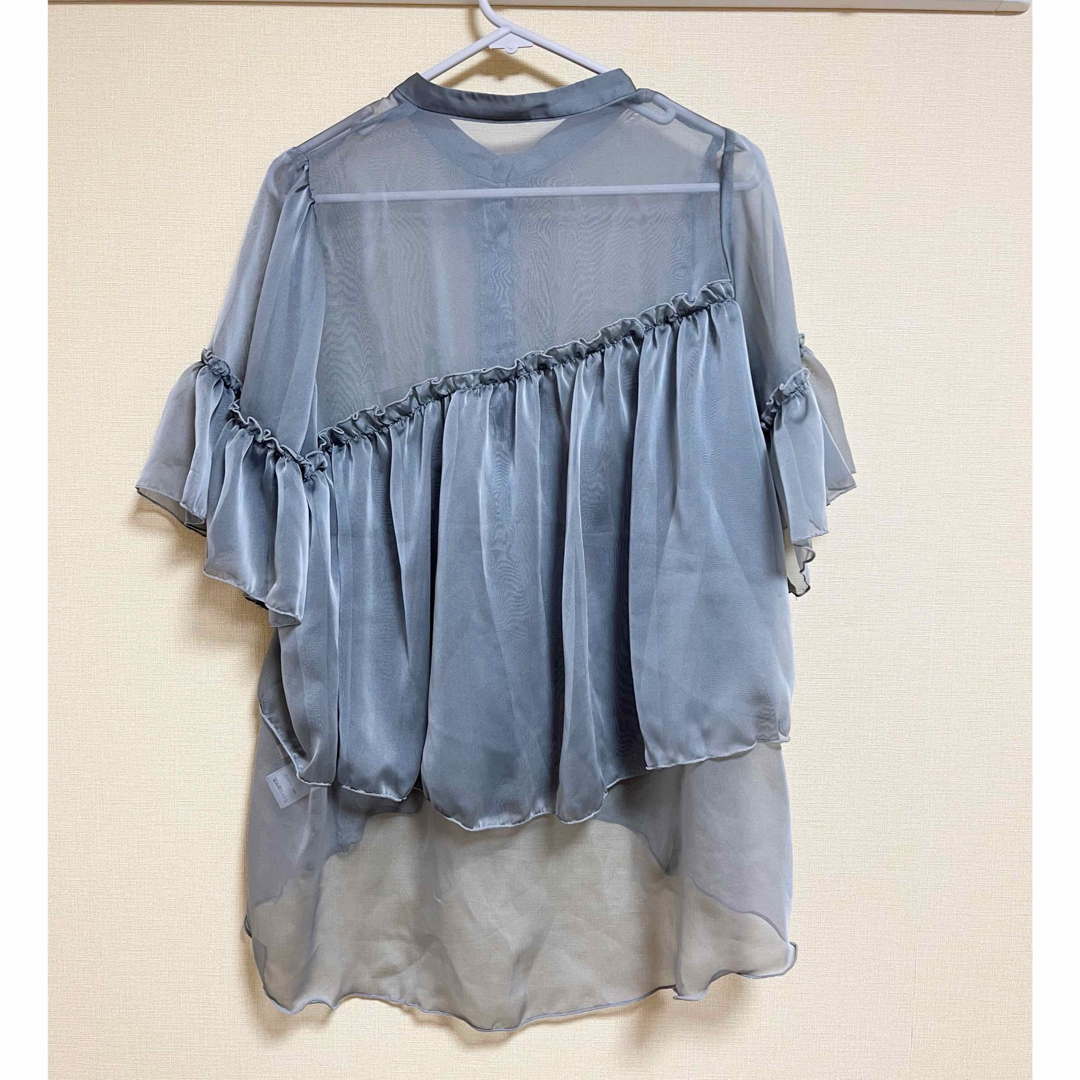 idem back tiered chiffon blouse レディースのトップス(シャツ/ブラウス(半袖/袖なし))の商品写真