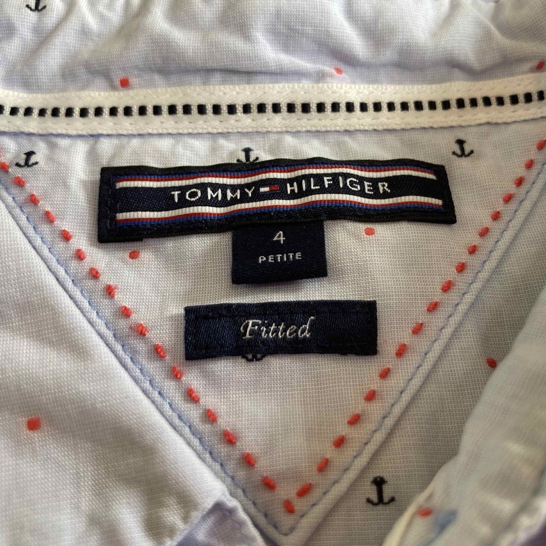 TOMMY HILFIGER(トミーヒルフィガー)のトミーヒルフィガー　シャツ　マリン レディースのトップス(シャツ/ブラウス(長袖/七分))の商品写真