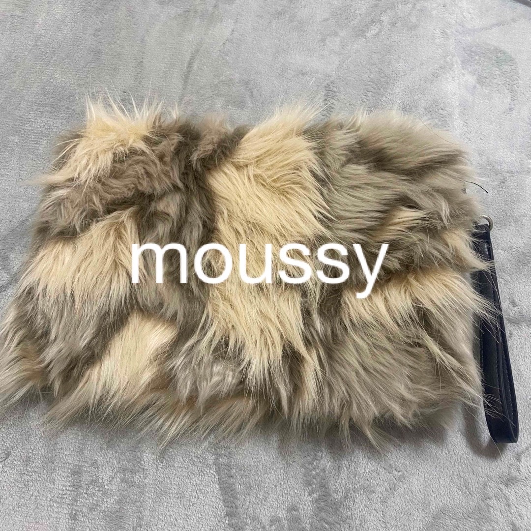 moussy(マウジー)のmoussy  バッグ　2回使用 レディースのバッグ(クラッチバッグ)の商品写真