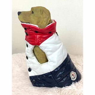 モンクレール(MONCLER)の【MONCLER】POLDO DOG COUTURE 30 犬用ダウン　小型犬(犬)