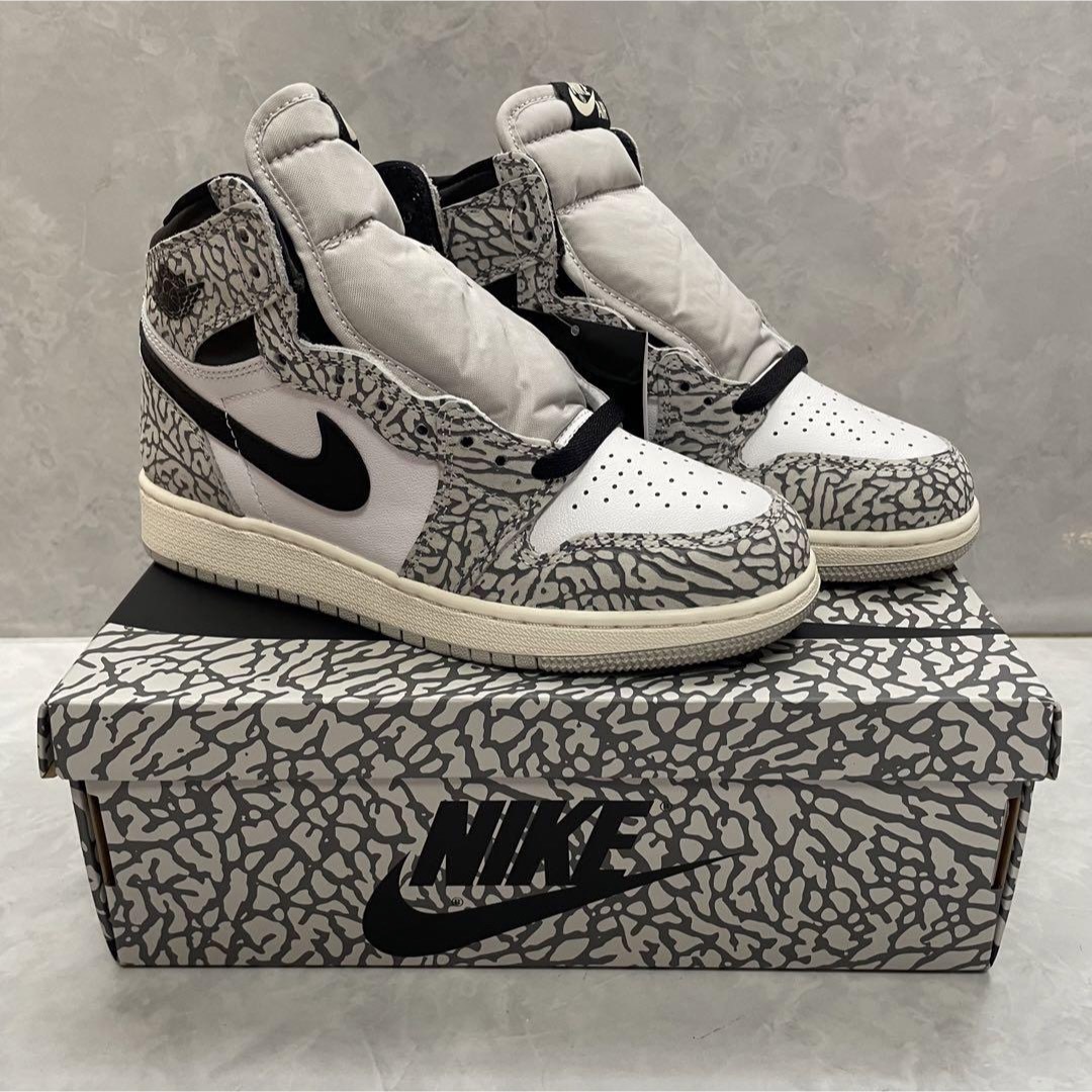 NIKE(ナイキ)のNike GS Air Jordan 1 High OG Cement 23.0 レディースの靴/シューズ(スニーカー)の商品写真