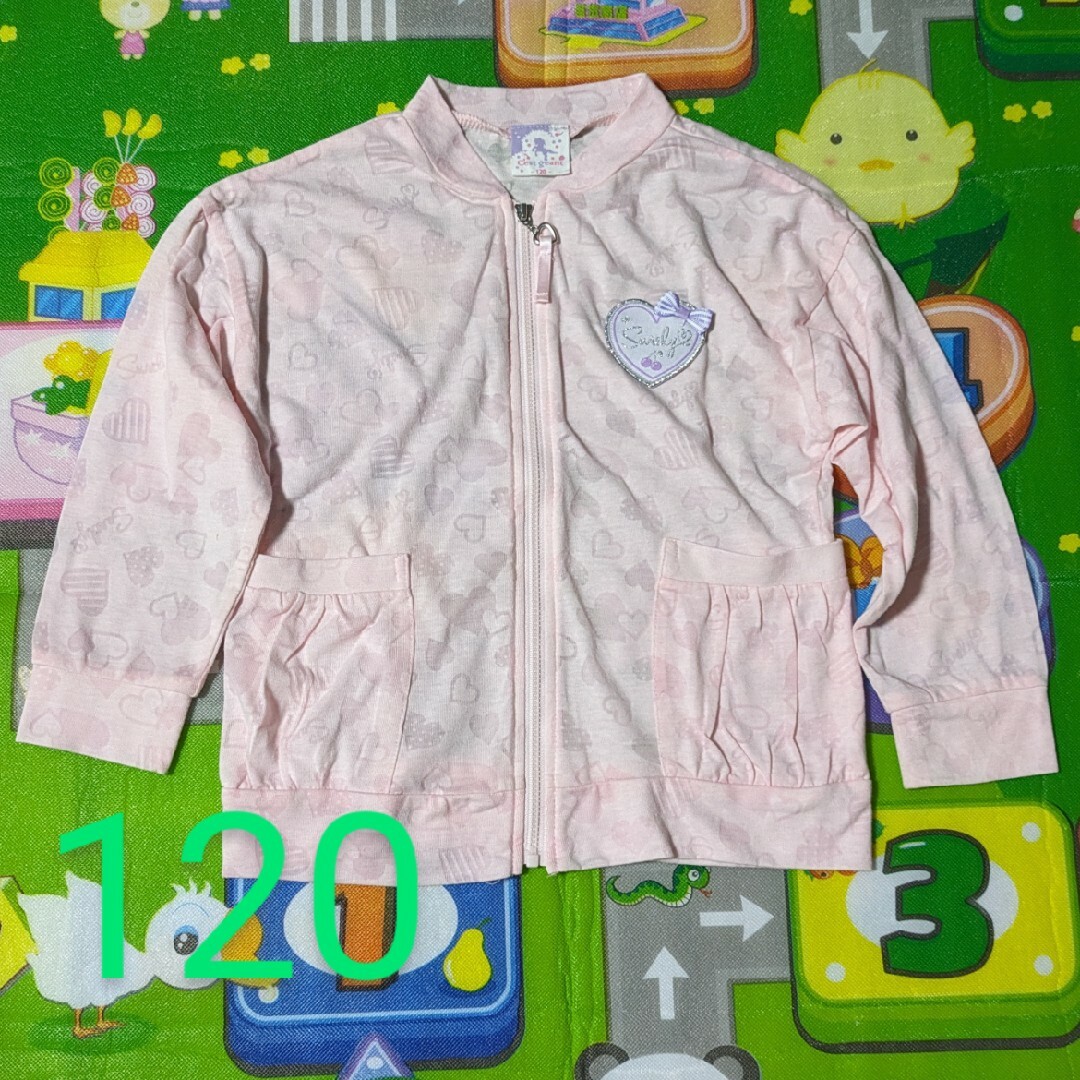 113.女の子　薄手パーカー　120 キッズ/ベビー/マタニティのキッズ服女の子用(90cm~)(ジャケット/上着)の商品写真