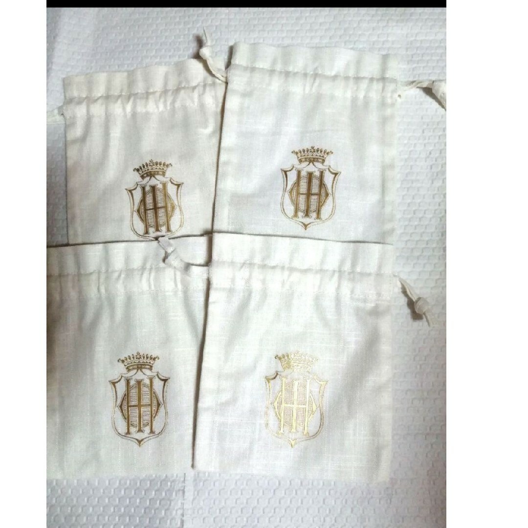 Sisley(シスレー)のシスレー　ポーチ（巾着袋） レディースのファッション小物(ポーチ)の商品写真