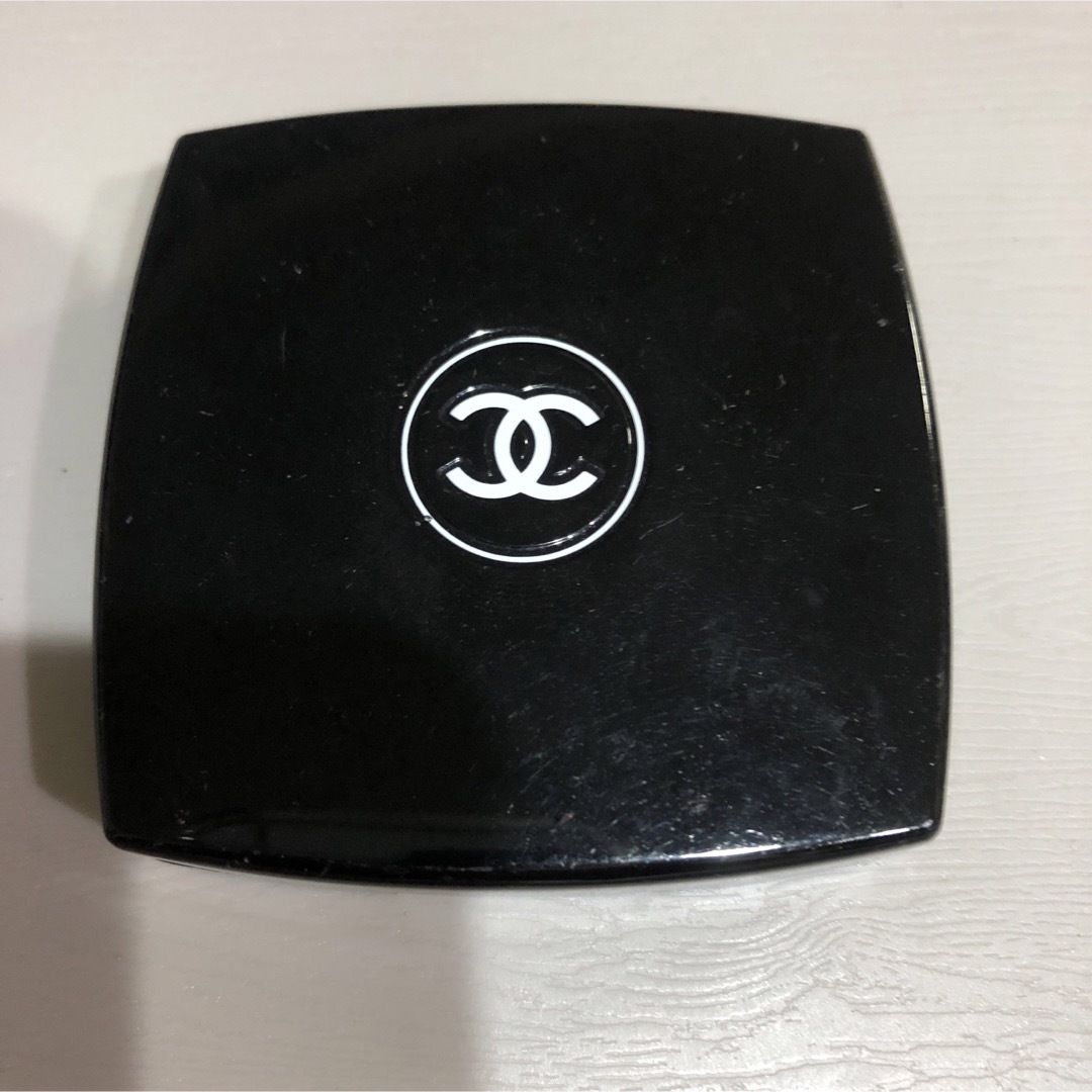 CHANEL(シャネル)のシャネル　アイシャドウ コスメ/美容のベースメイク/化粧品(アイシャドウ)の商品写真