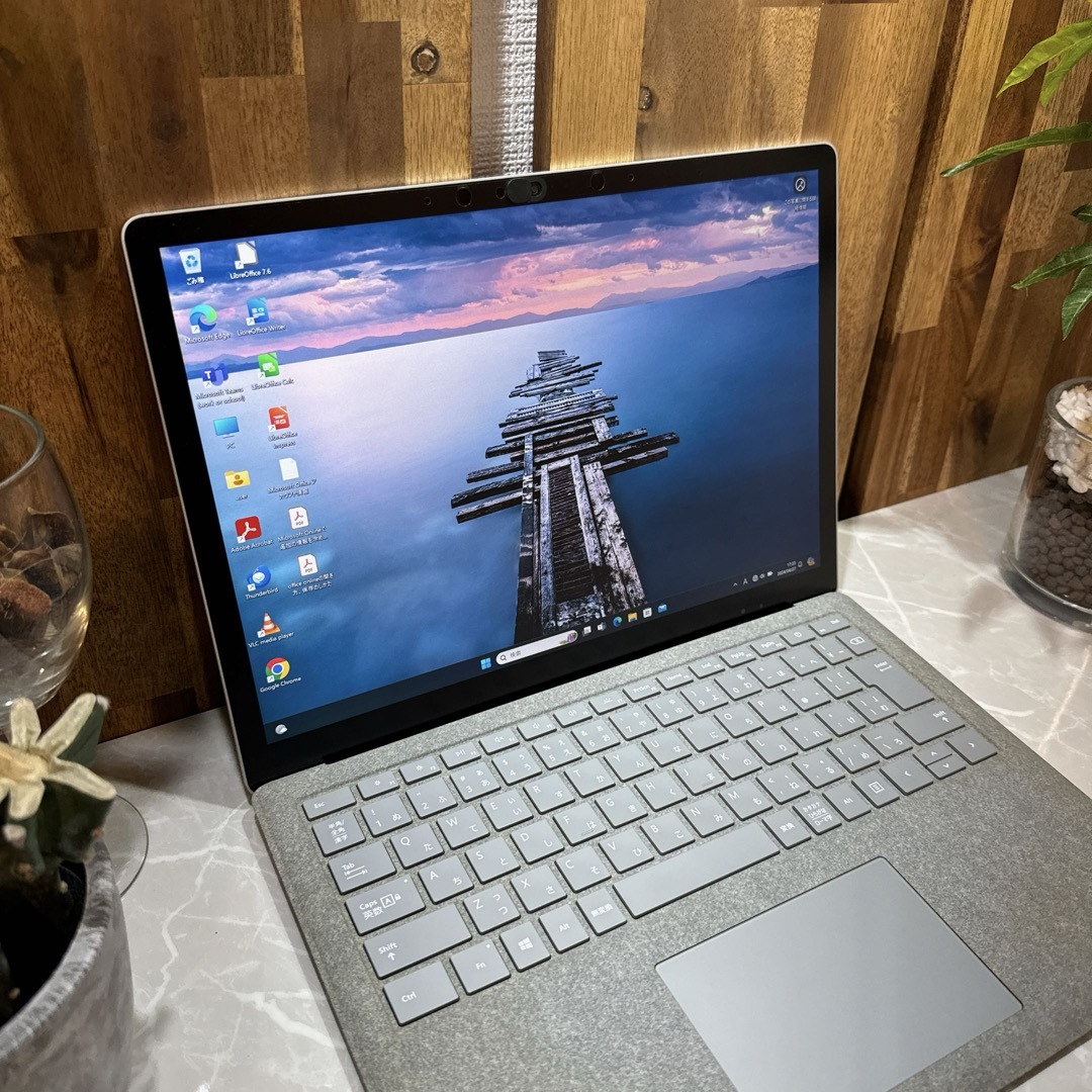 Microsoft(マイクロソフト)の【美品】Surface Laptop 2☘️i5第8世代/SSD256GB スマホ/家電/カメラのPC/タブレット(ノートPC)の商品写真