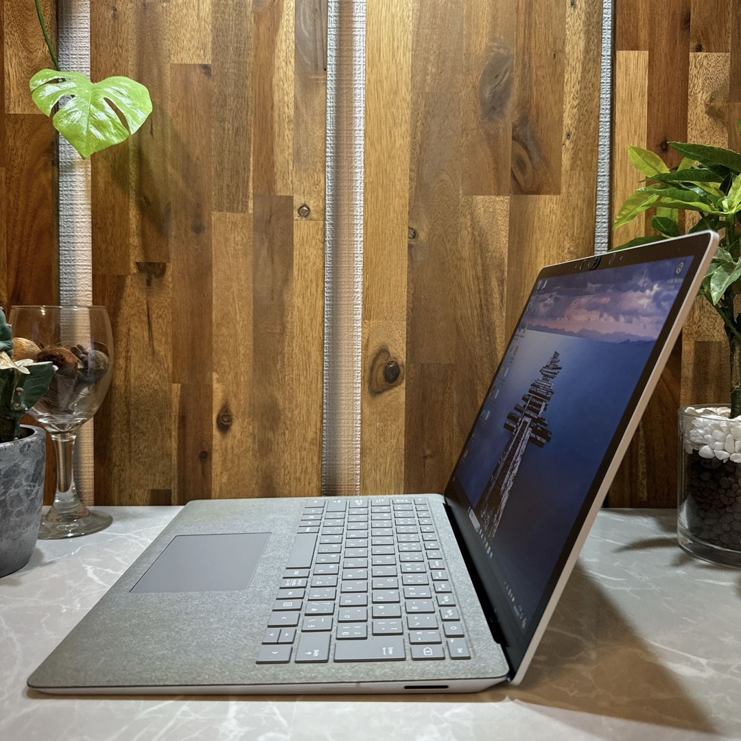 Microsoft(マイクロソフト)の【美品】Surface Laptop 2☘️i5第8世代/SSD256GB スマホ/家電/カメラのPC/タブレット(ノートPC)の商品写真