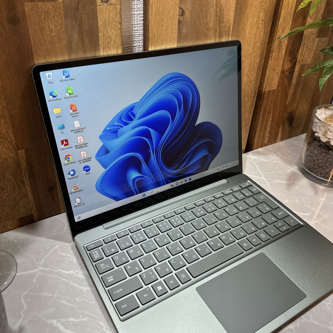 Microsoft(マイクロソフト)の【極美品】Surface Laptop Go 2☘️i5第11世代☘️SSD スマホ/家電/カメラのPC/タブレット(ノートPC)の商品写真