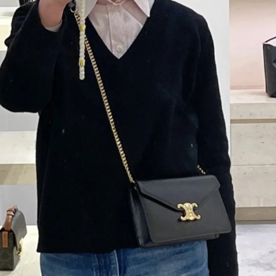 celine(セリーヌ)のセリーヌ　チェーンウォレット　グリーンクレイ レディースのバッグ(ショルダーバッグ)の商品写真