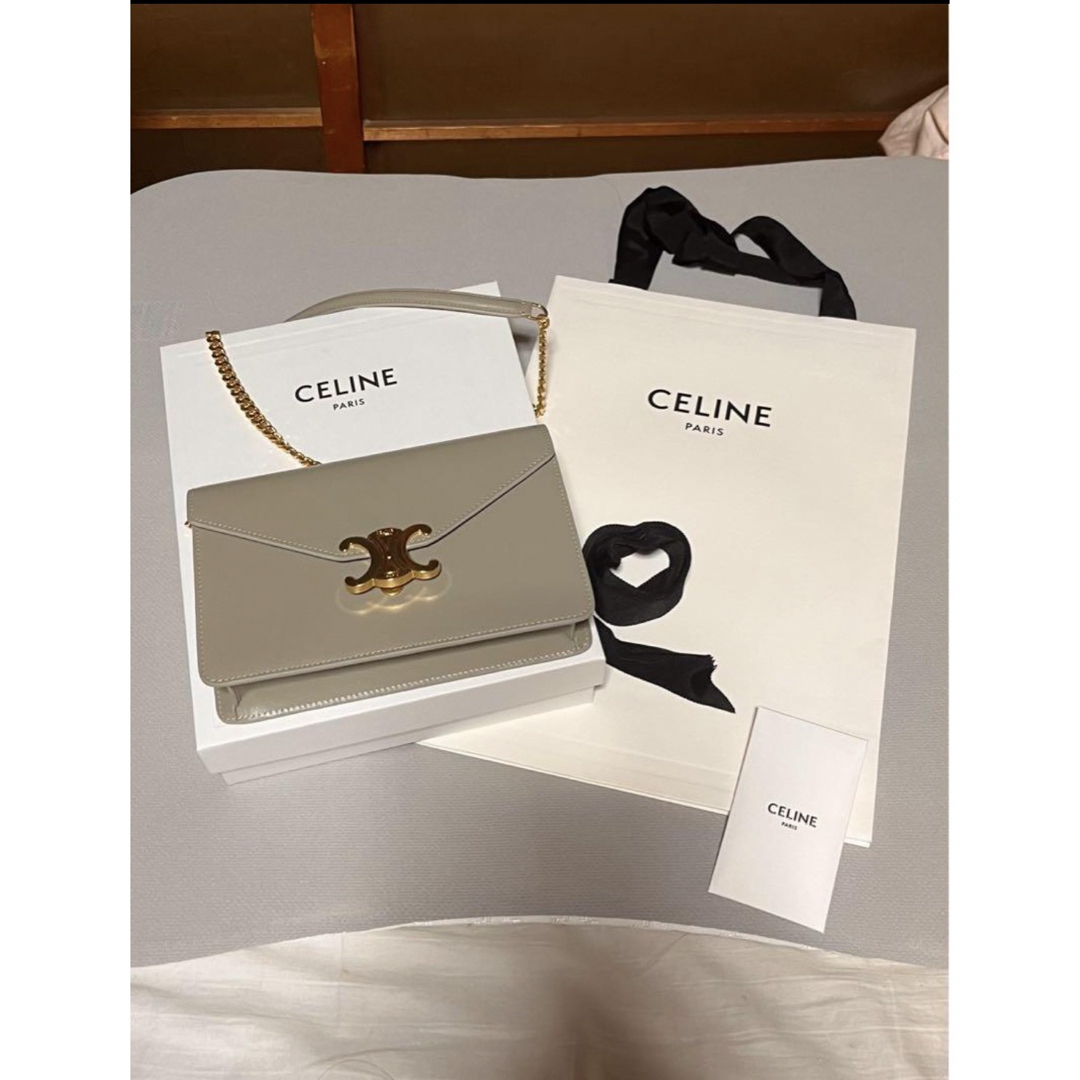 celine(セリーヌ)のセリーヌ　チェーンウォレット　グリーンクレイ レディースのバッグ(ショルダーバッグ)の商品写真