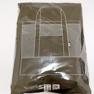 ユニクロ(UNIQLO)のユニクロ　メッシュトートバッグ　ブラック　黒　ノベルティ　保冷バッグ　新品(旅行用品)