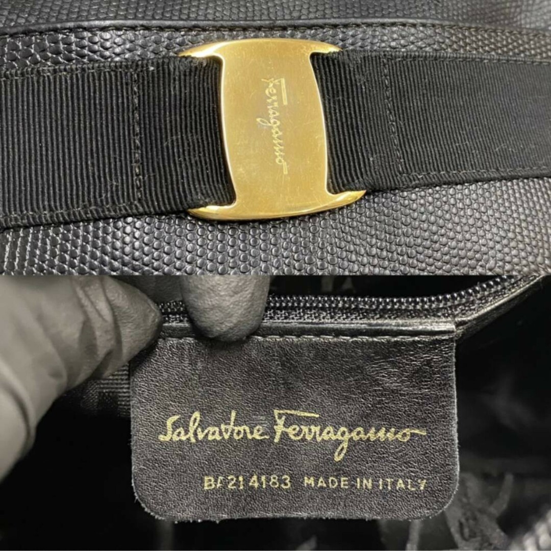 Salvatore Ferragamo(サルヴァトーレフェラガモ)のフェラガモ　レザーショルダーバッグ レディースのバッグ(ショルダーバッグ)の商品写真