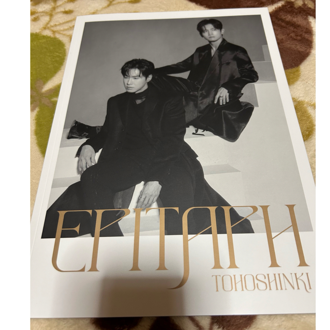 東方神起(トウホウシンキ)の東方神起　Epitaph アルバム　数量限定豪華盤 CD+写真集+グッズ  エンタメ/ホビーのCD(K-POP/アジア)の商品写真