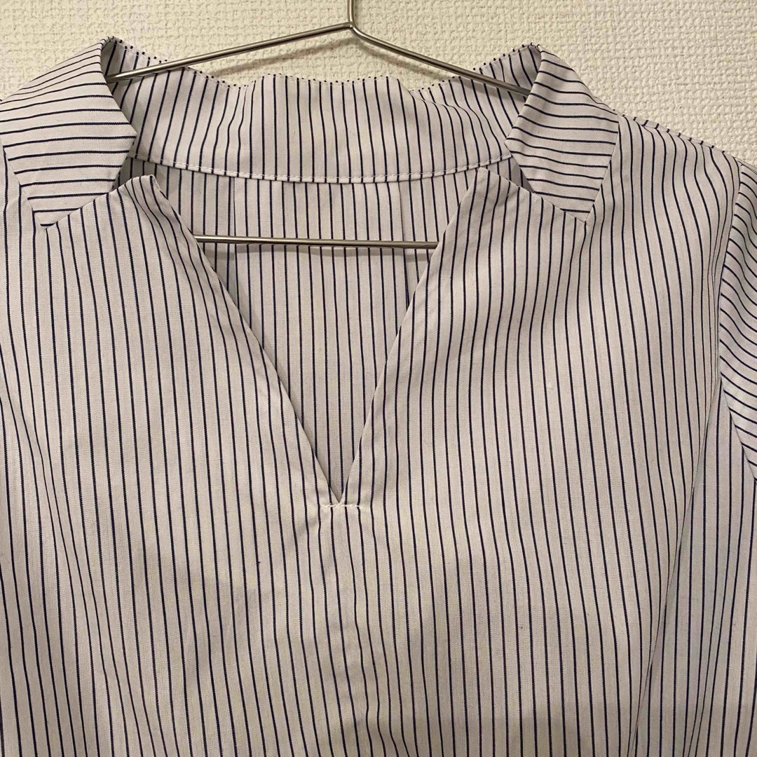ストライプシャツ　artemarvel(アルテマーヴェル) レディースのトップス(シャツ/ブラウス(半袖/袖なし))の商品写真