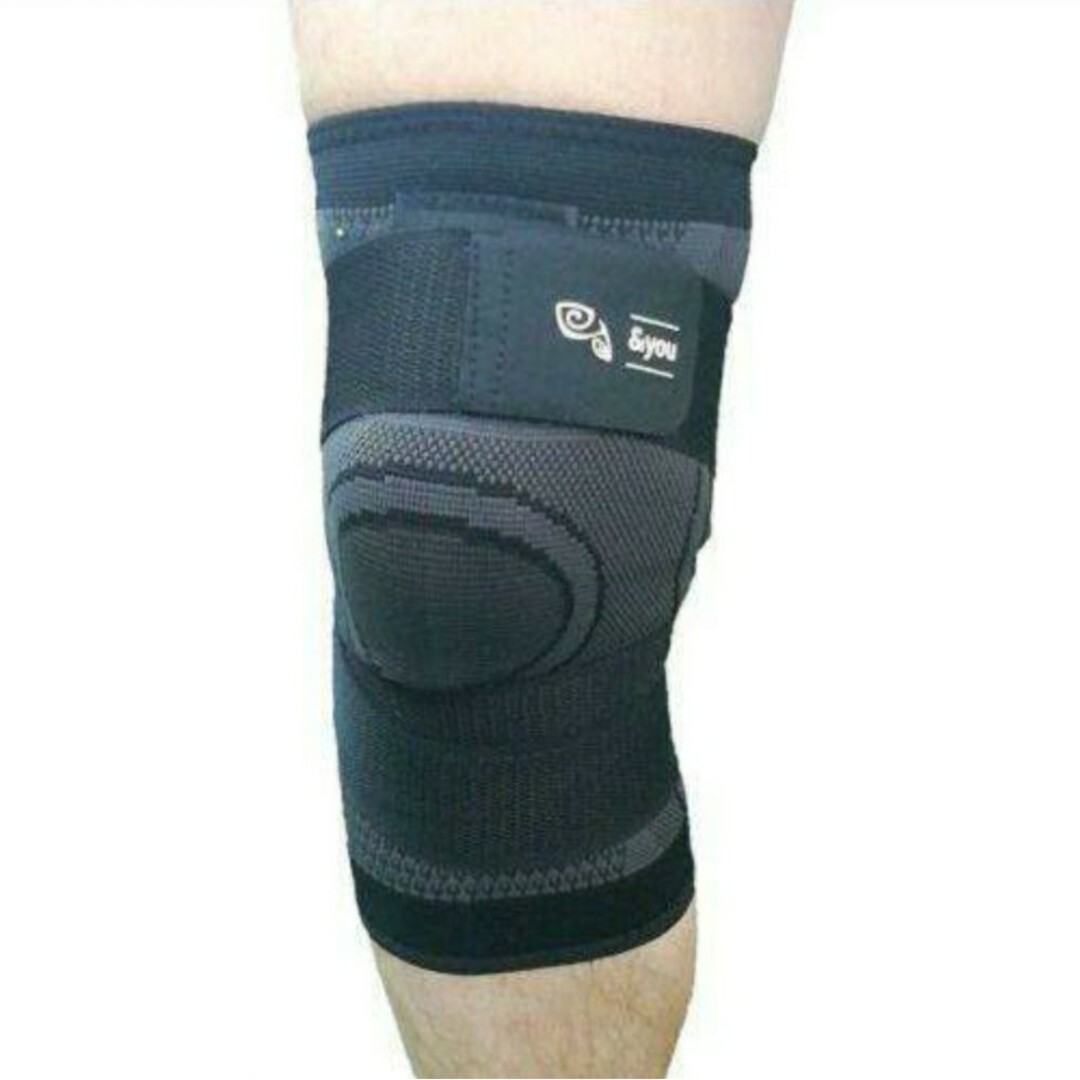 新品未使用　Sサイズ　膝サポーター( 加圧ベルト一体型) スポーツ/アウトドアのトレーニング/エクササイズ(ウォーキング)の商品写真