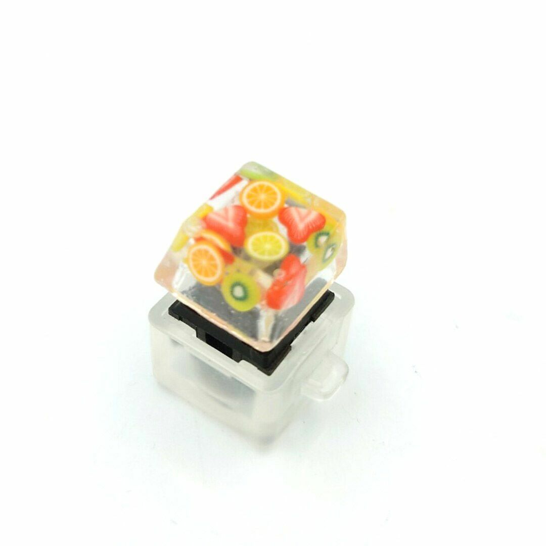 自作キーキャップ　フルーツいっぱい②　キートップ　keycap クリアカラー スマホ/家電/カメラのPC/タブレット(PC周辺機器)の商品写真