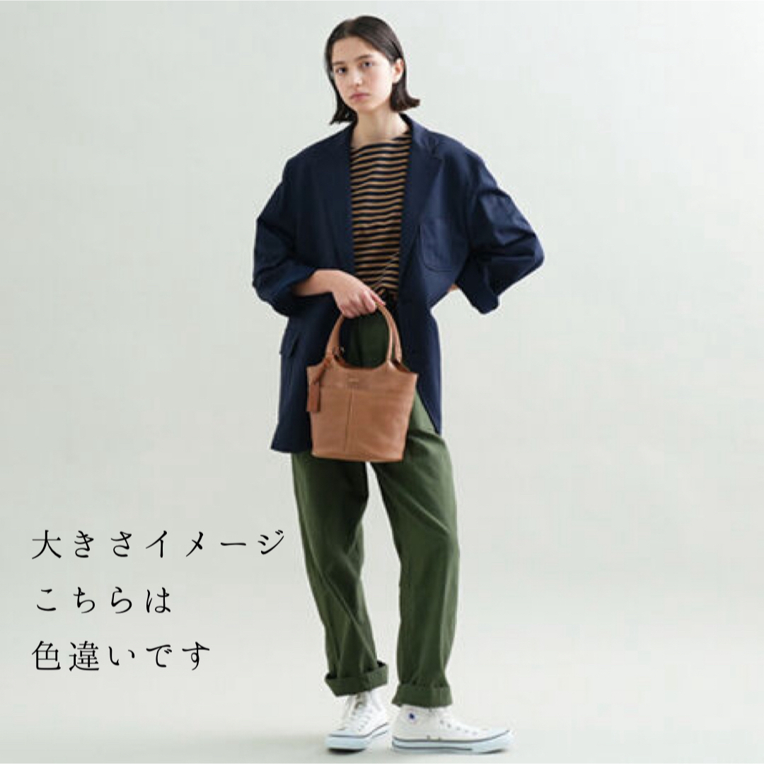 genten(ゲンテン)の【美品】ゲンテン  タスカ バケツ型トート　ネイビー　定価39,600円 レディースのバッグ(トートバッグ)の商品写真