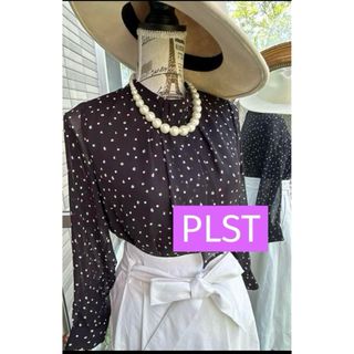 PLST - 綺麗なお姉さんのプラステお洒落シフォンブラウス