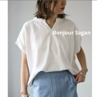 ボンジュールサガン(BONJOUR SAGAN)のBonjour Sagan フレンチスリーブキーネックトップス　白(Tシャツ(半袖/袖なし))