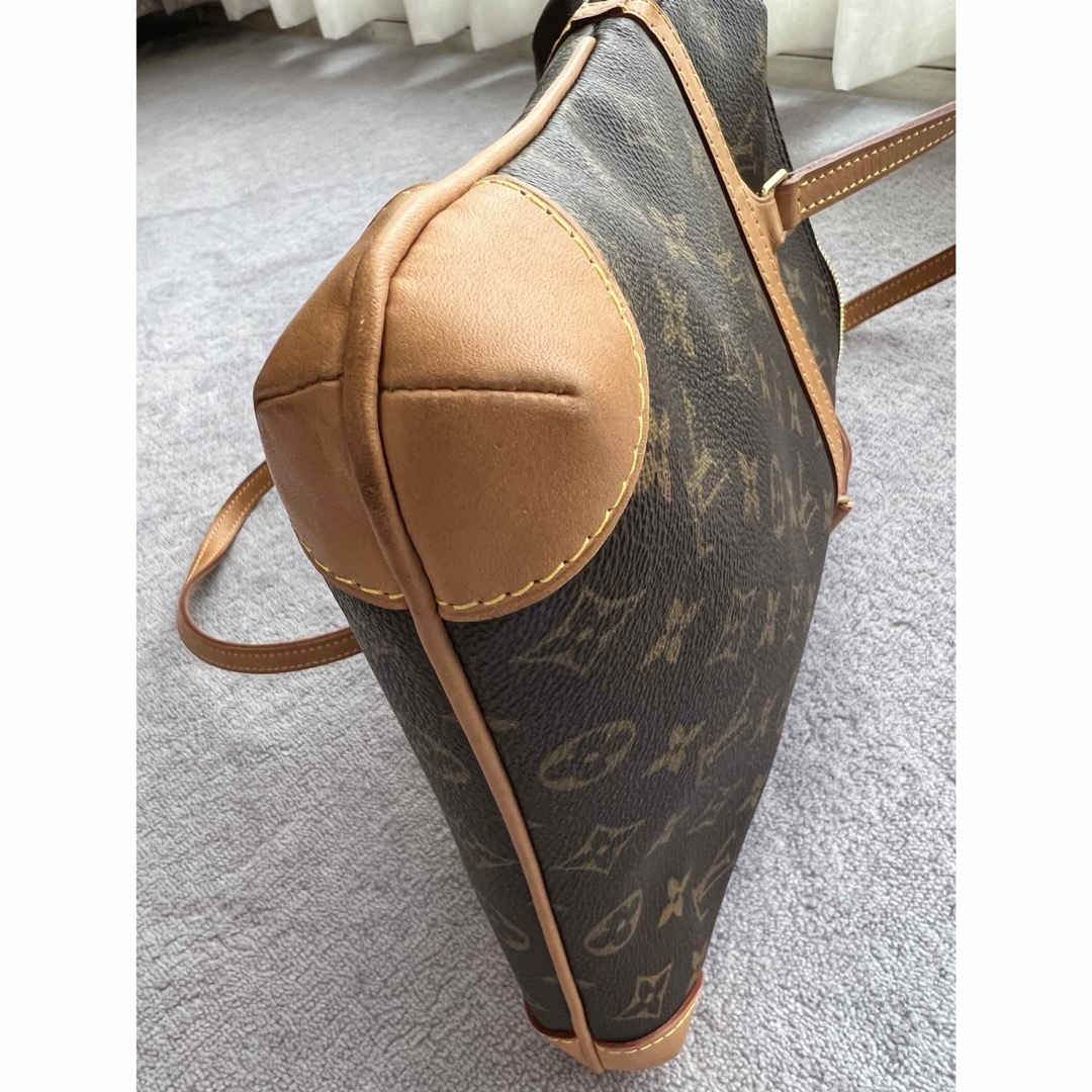 LOUIS VUITTON(ルイヴィトン)のLOUIS VUITTON ルイヴィトン美品 モノグラム クーサン M51141 レディースのバッグ(ハンドバッグ)の商品写真