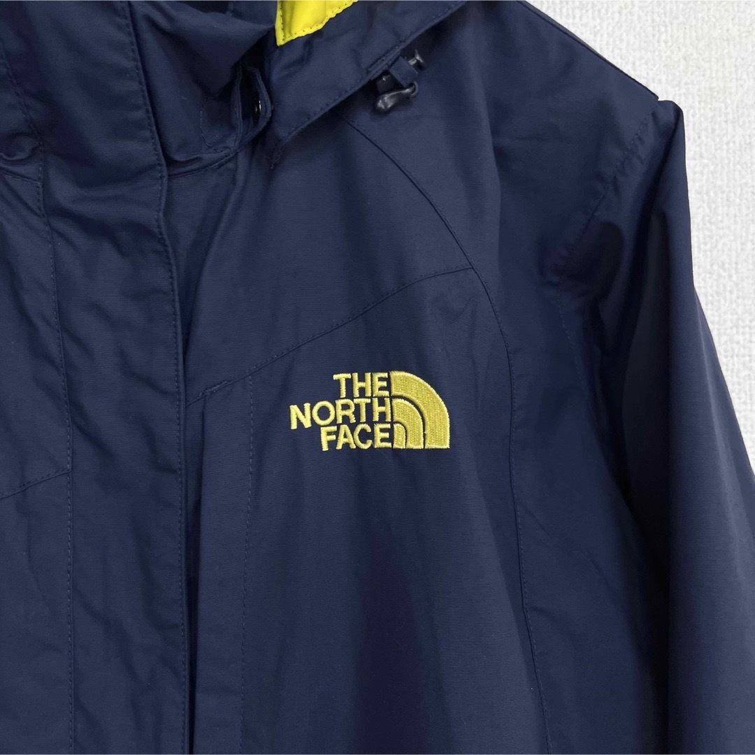 THE NORTH FACE(ザノースフェイス)の美品 ノースフェイス マウンテンパーカー レディースL フード着脱可 ロゴ刺繍 レディースのジャケット/アウター(ナイロンジャケット)の商品写真