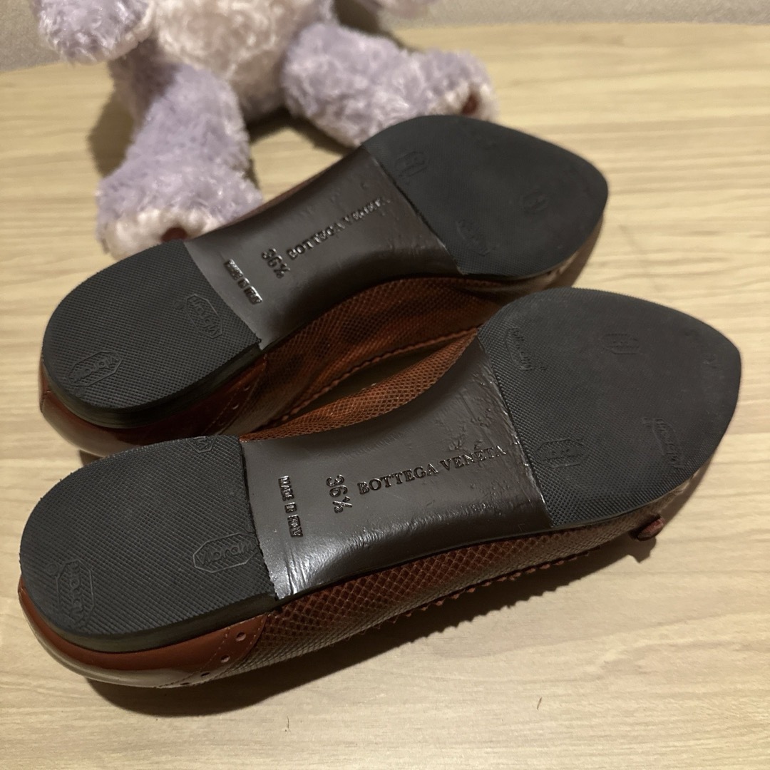 Bottega Veneta(ボッテガヴェネタ)の【美品‼︎】ボッテガヴィネタBOTTEGA VENETA パンプス 23.5cm レディースの靴/シューズ(ハイヒール/パンプス)の商品写真