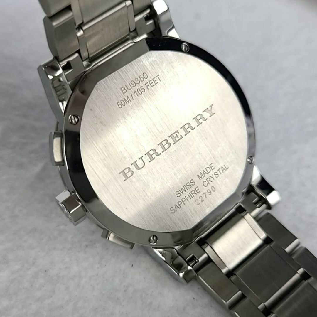 BURBERRY(バーバリー)の●ほぼ新品●バーバリー QZ 白文字盤 クロノグラフ デイト 箱/コマ2付 メンズの時計(腕時計(アナログ))の商品写真